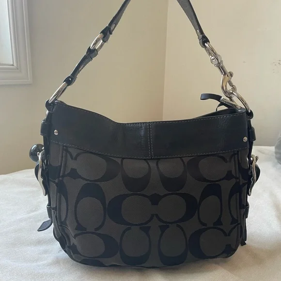 𝘊𝘰𝘢𝘤𝘩 𝘡𝘰𝘦 𝘏𝘰𝘣𝘰⛓️🖤 - Picture 5 of 6